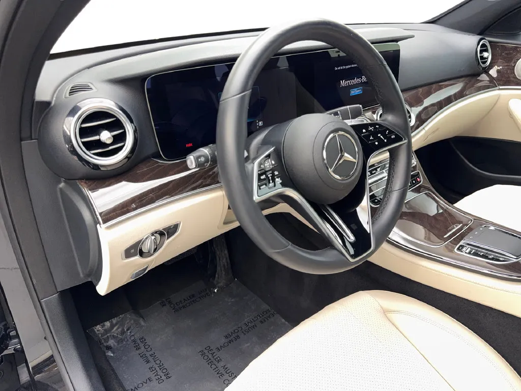 Mercedes-Benz E-Class photo 49