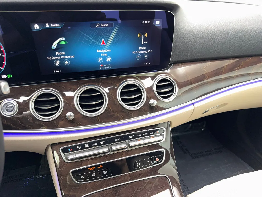 Mercedes-Benz E-Class photo 61