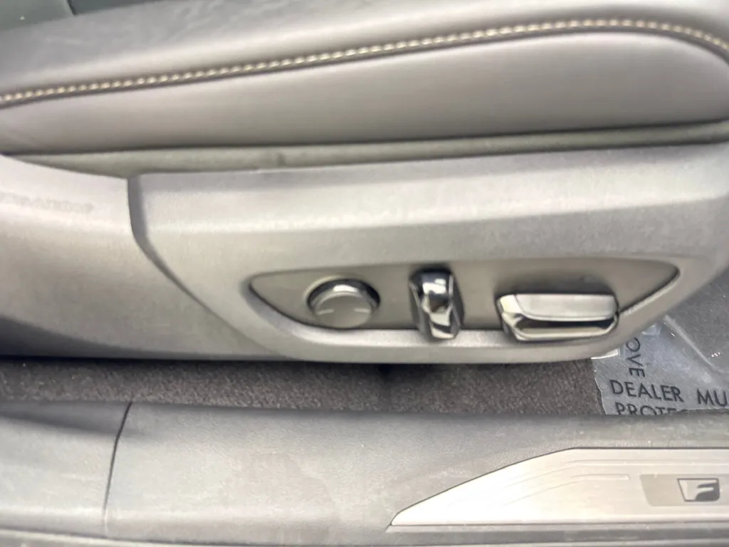 Lexus RX photo 49