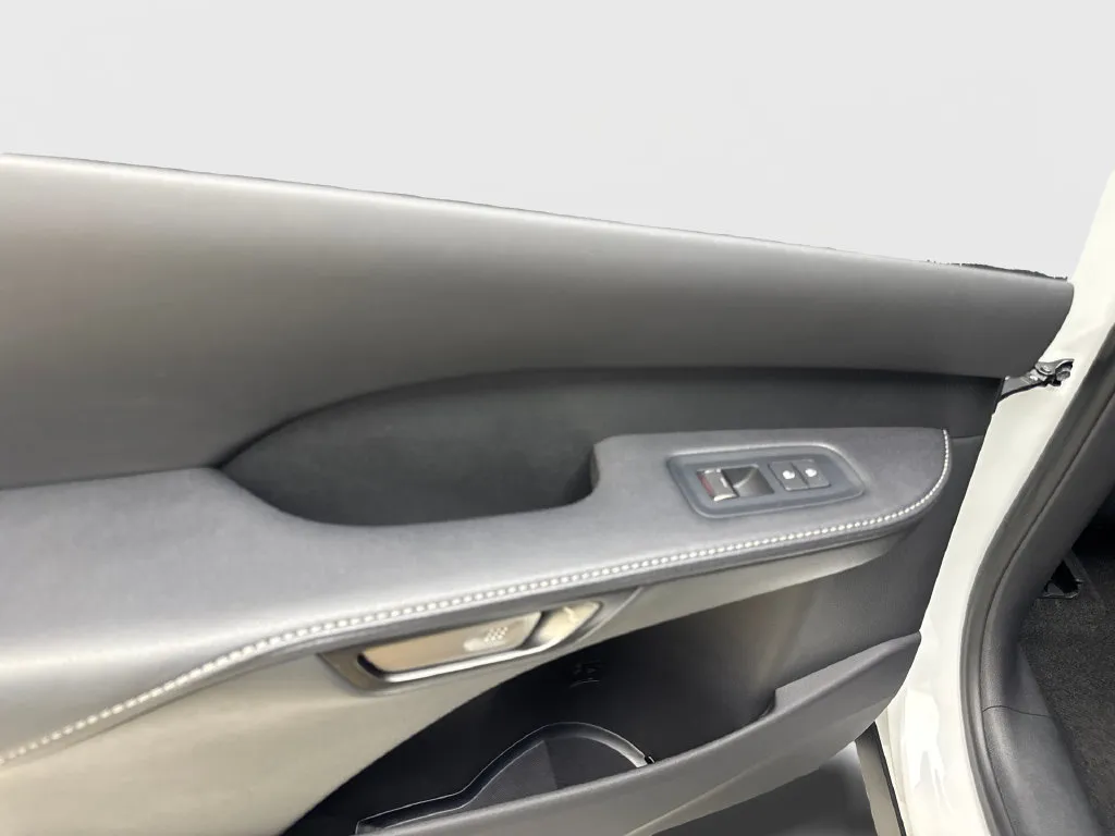 Lexus RX photo 40