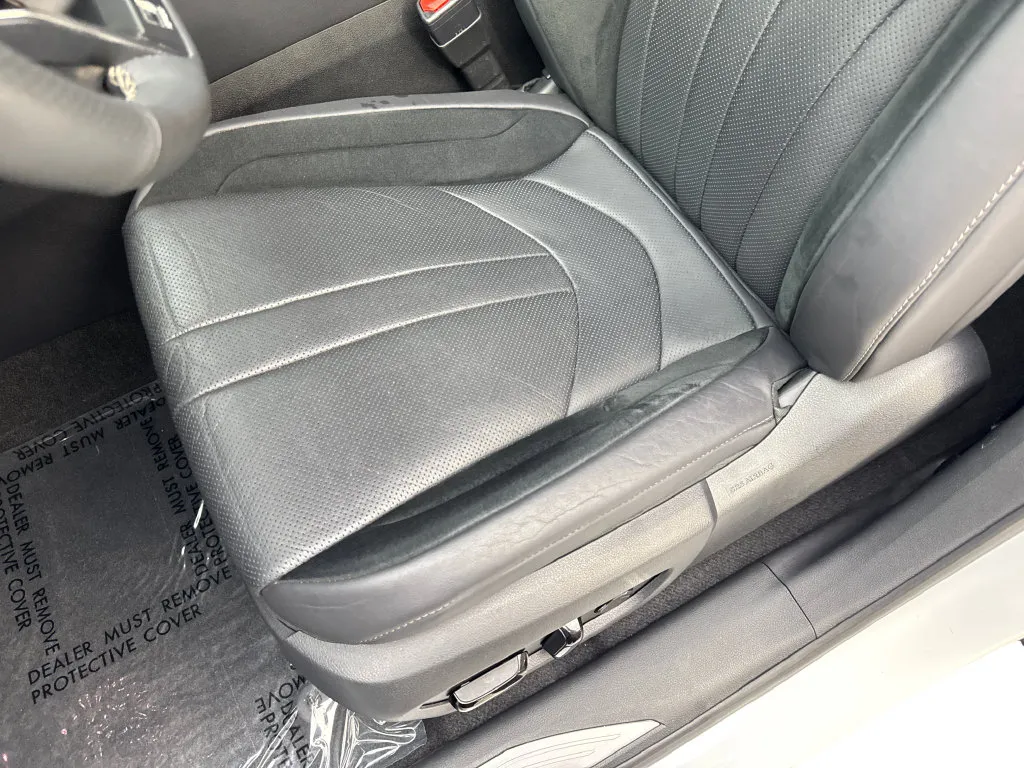 Lexus RX photo 30