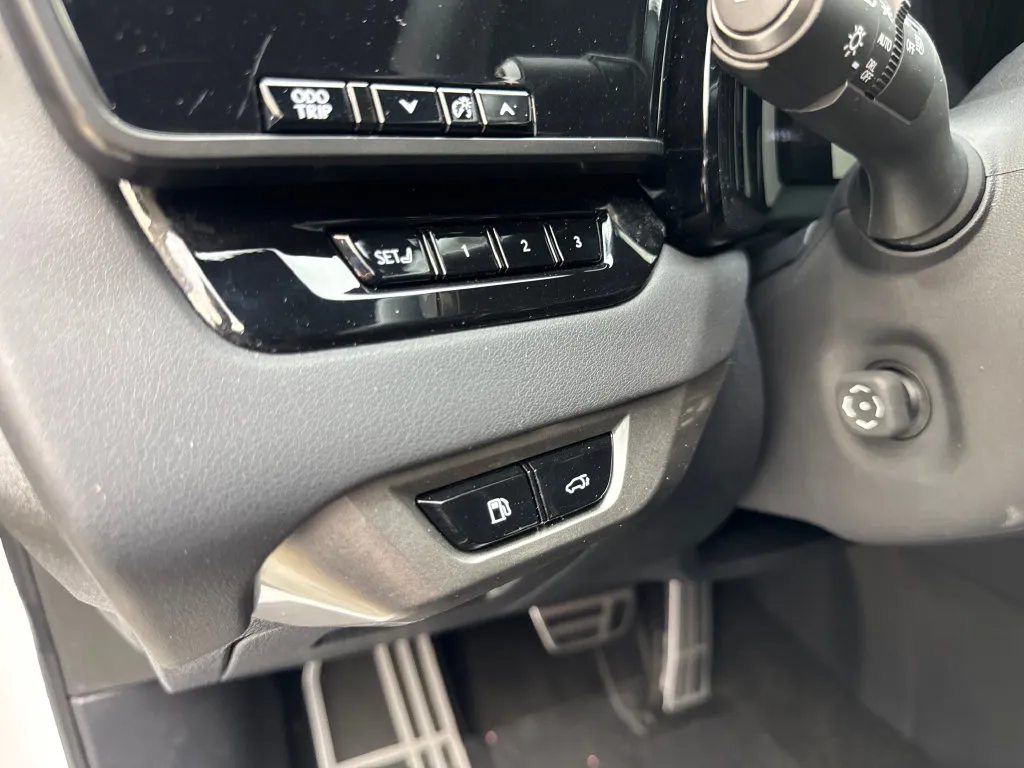 Lexus RX photo 57
