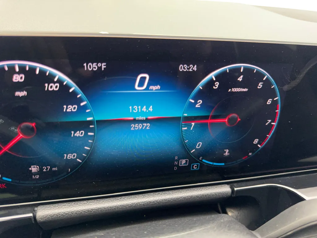 Mercedes-Benz GLA photo 57