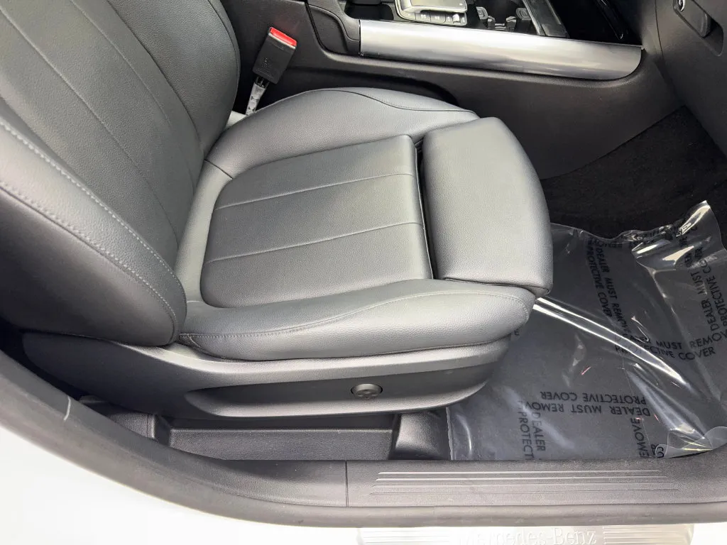 Mercedes-Benz GLA photo 43