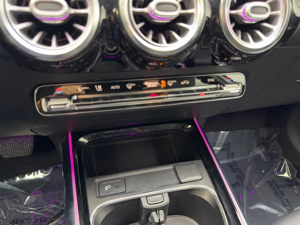 Mercedes-Benz GLA photo 62