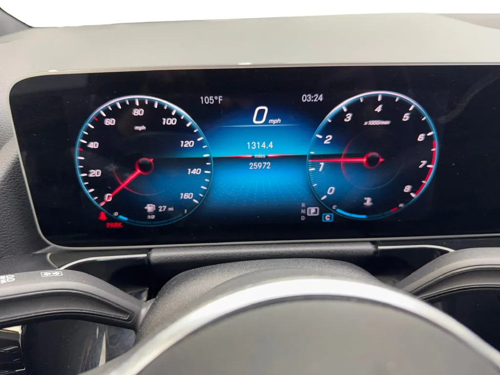 Mercedes-Benz GLA photo 56