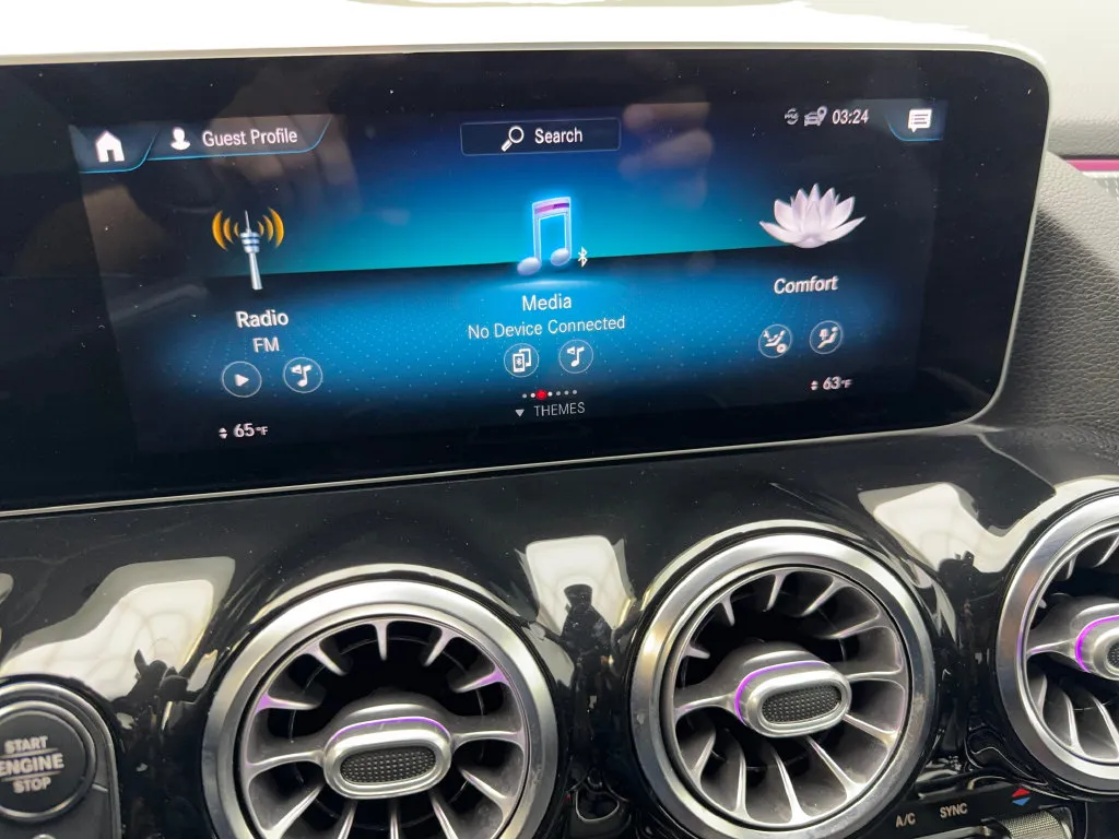 Mercedes-Benz GLA photo 59