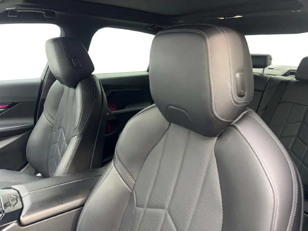 BMW i5 photo 30
