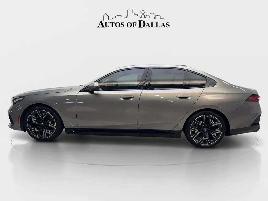 BMW i5 photo 6