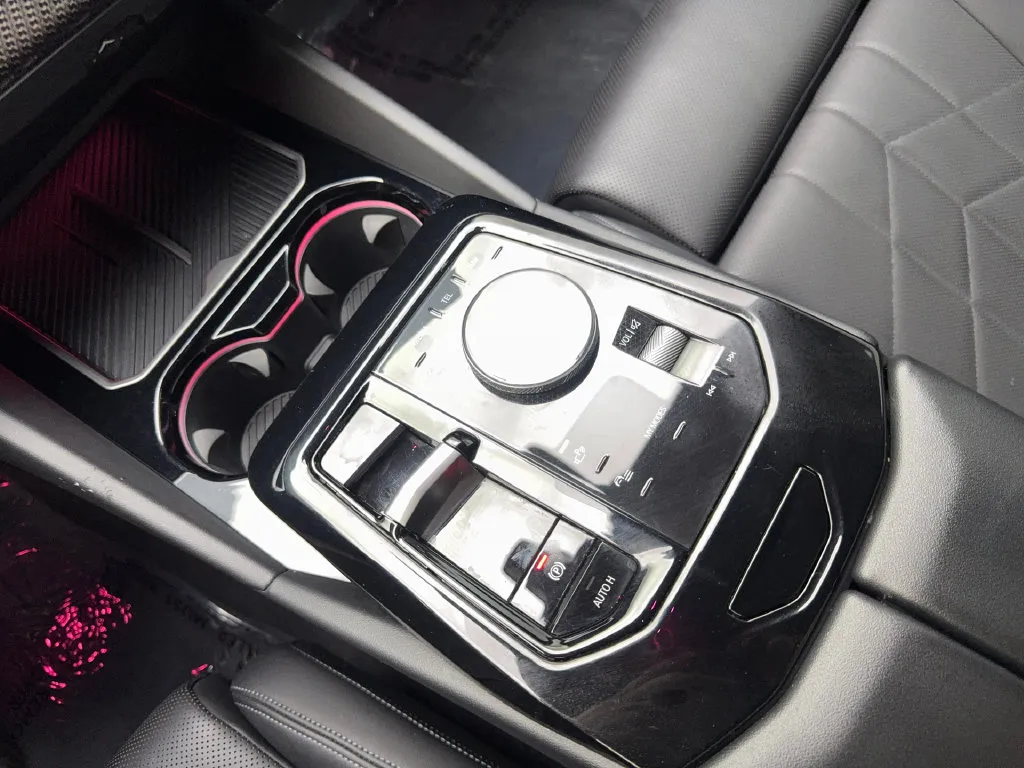BMW i5 photo 71