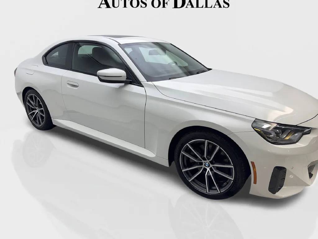 BMW 2 Series photo 14