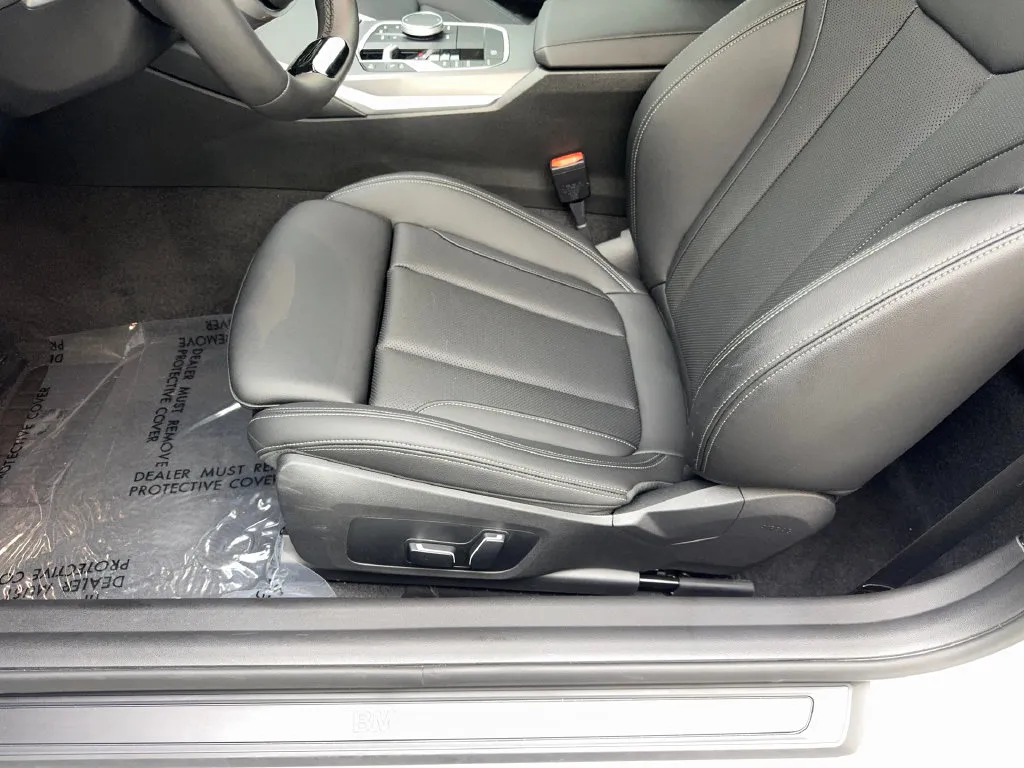BMW 2 Series photo 27