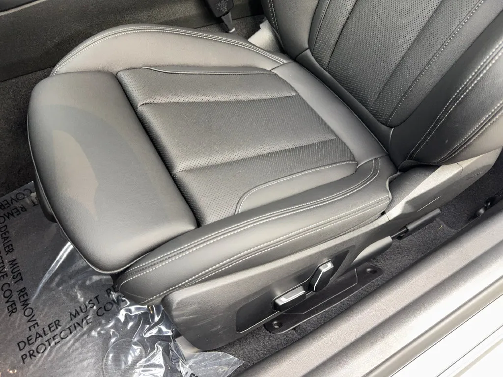 BMW 2 Series photo 29