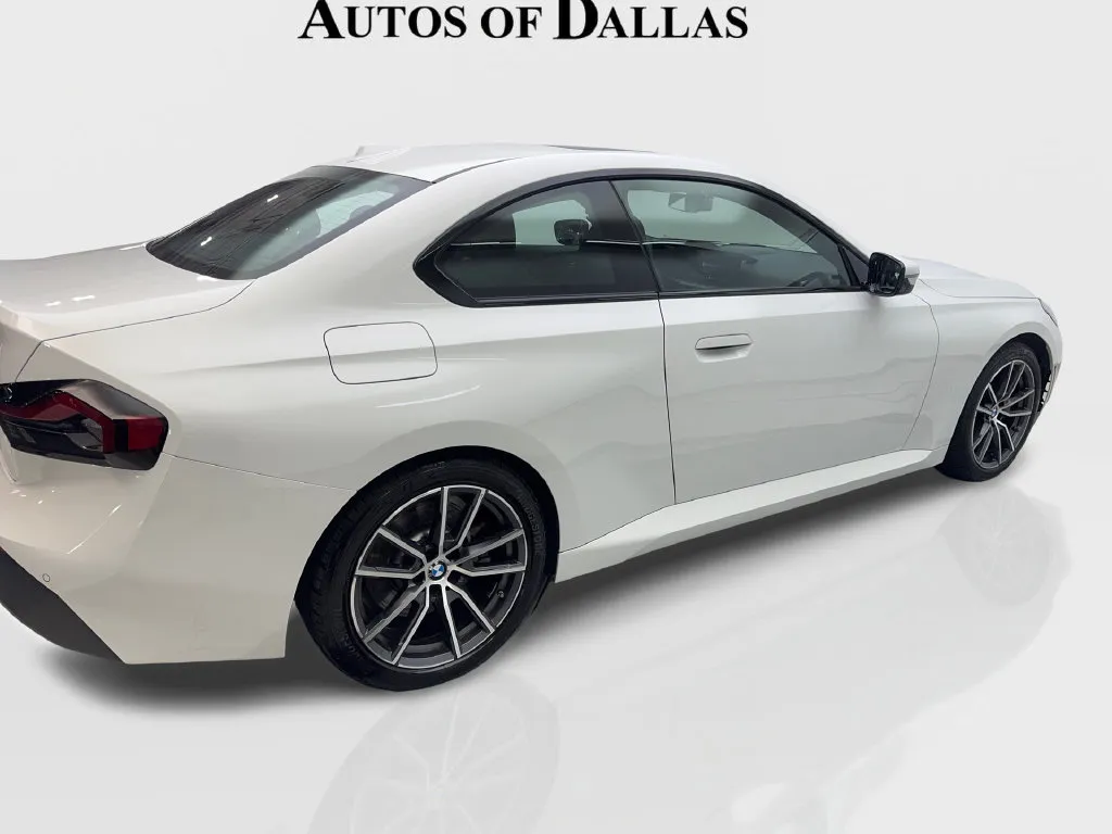 BMW 2 Series photo 15