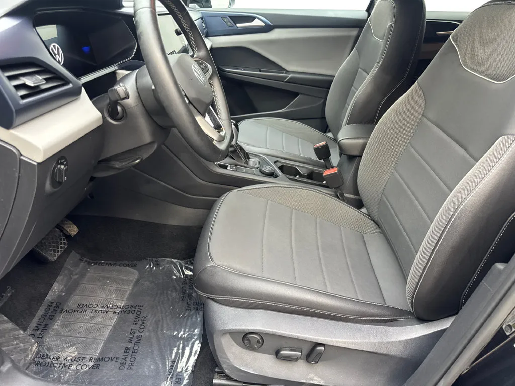 Volkswagen Taos photo 27