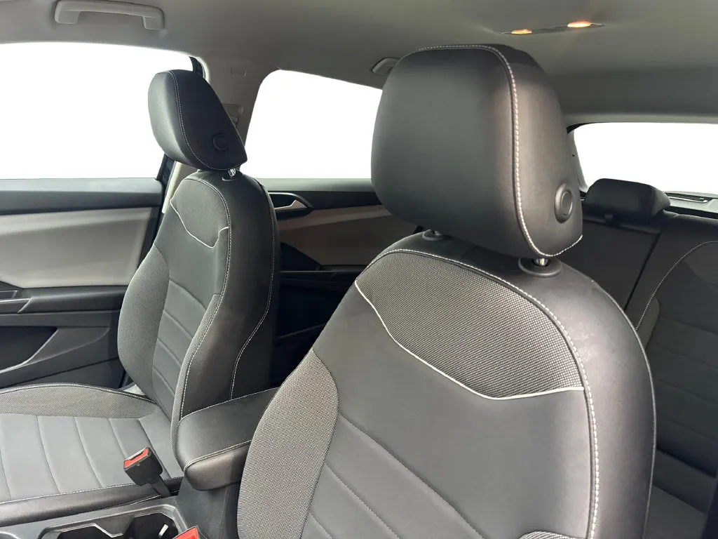 Volkswagen Taos photo 28