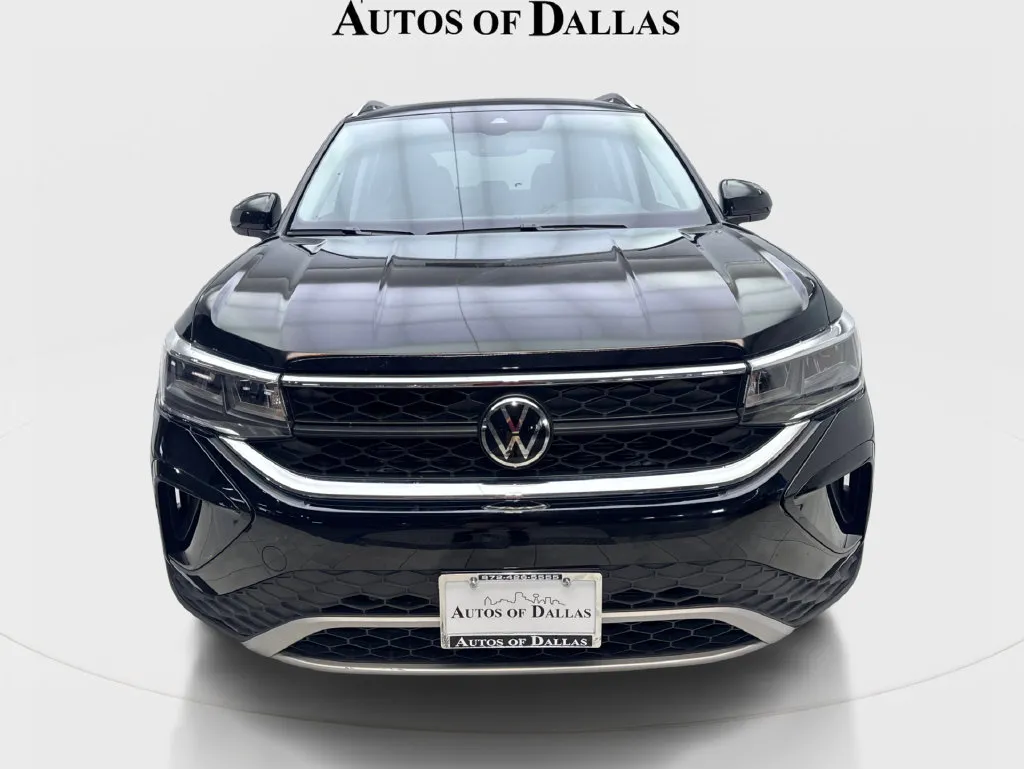 Volkswagen Taos photo 4