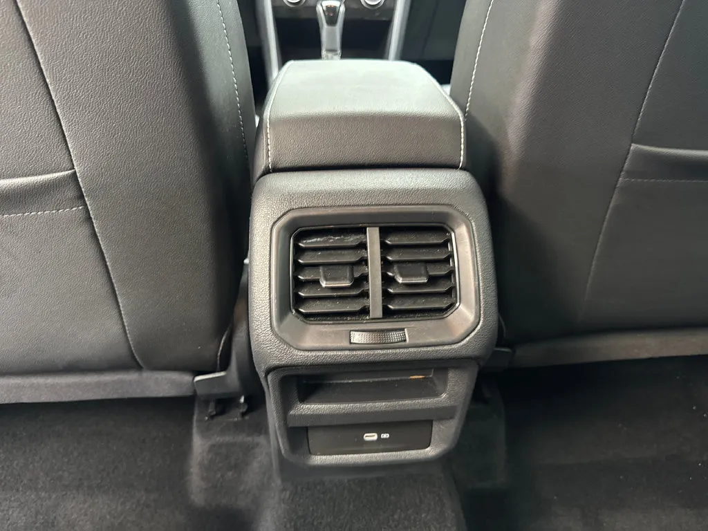 Volkswagen Taos photo 71
