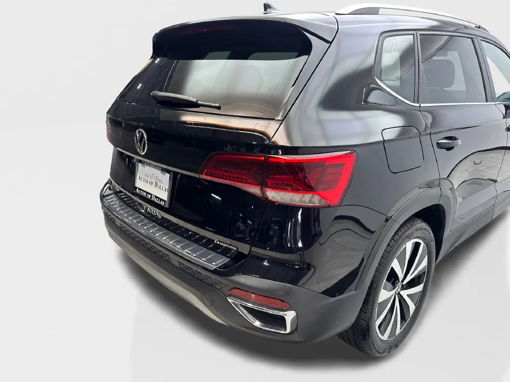 Volkswagen Taos photo 19