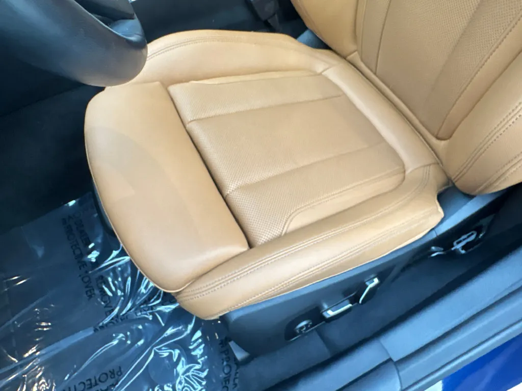 BMW i4 photo 33