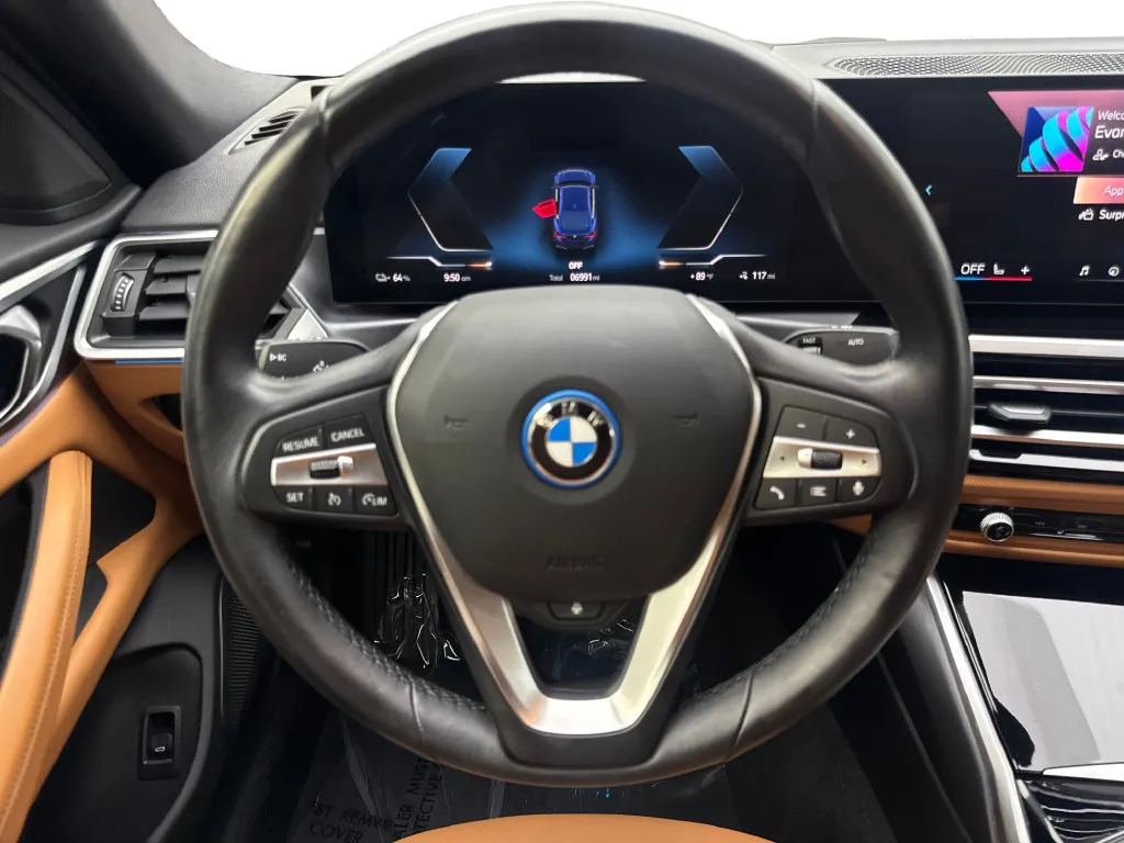 BMW i4 photo 60