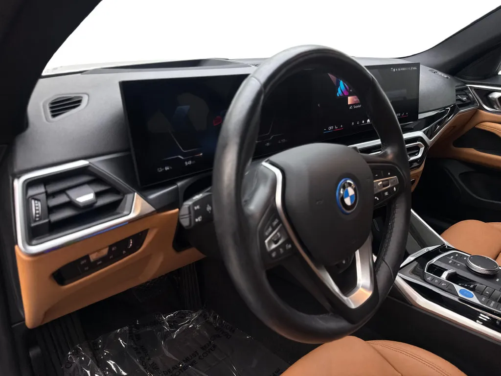 BMW i4 photo 54