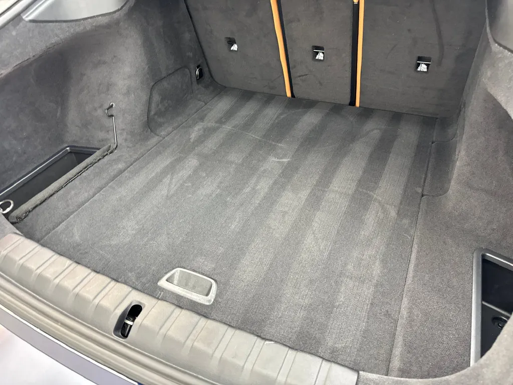 BMW i4 photo 83