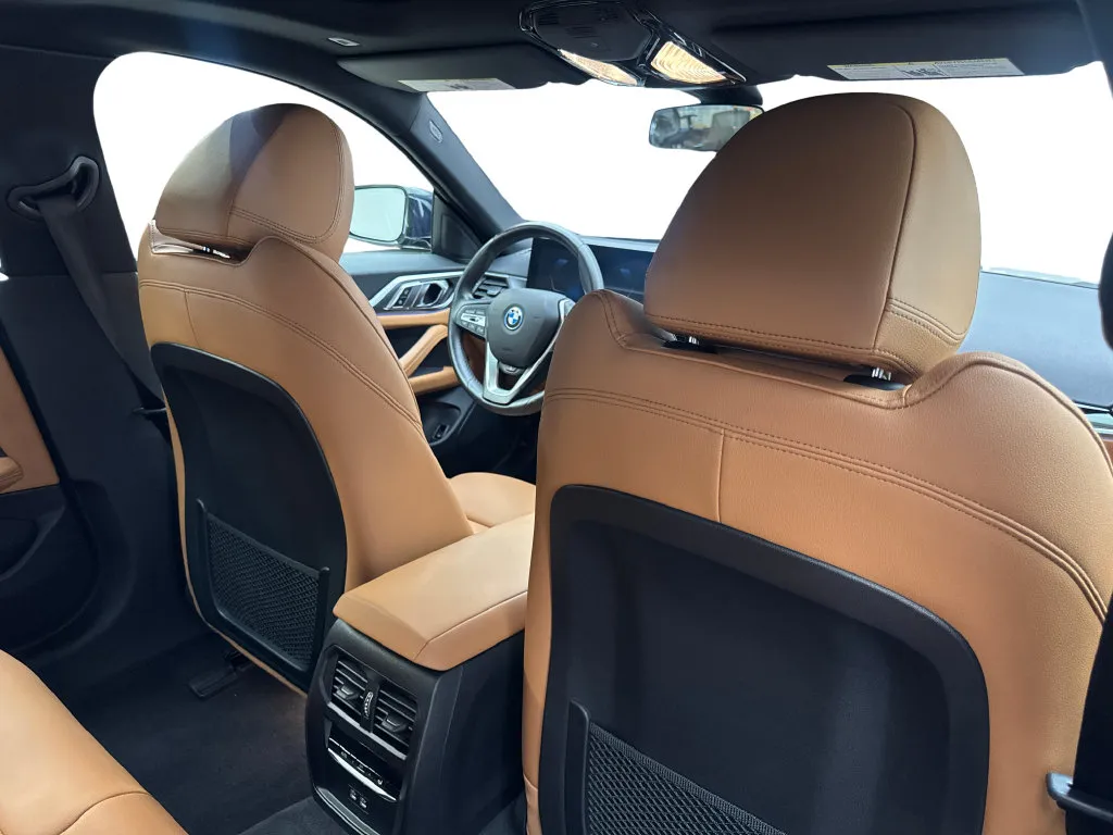 BMW i4 photo 45