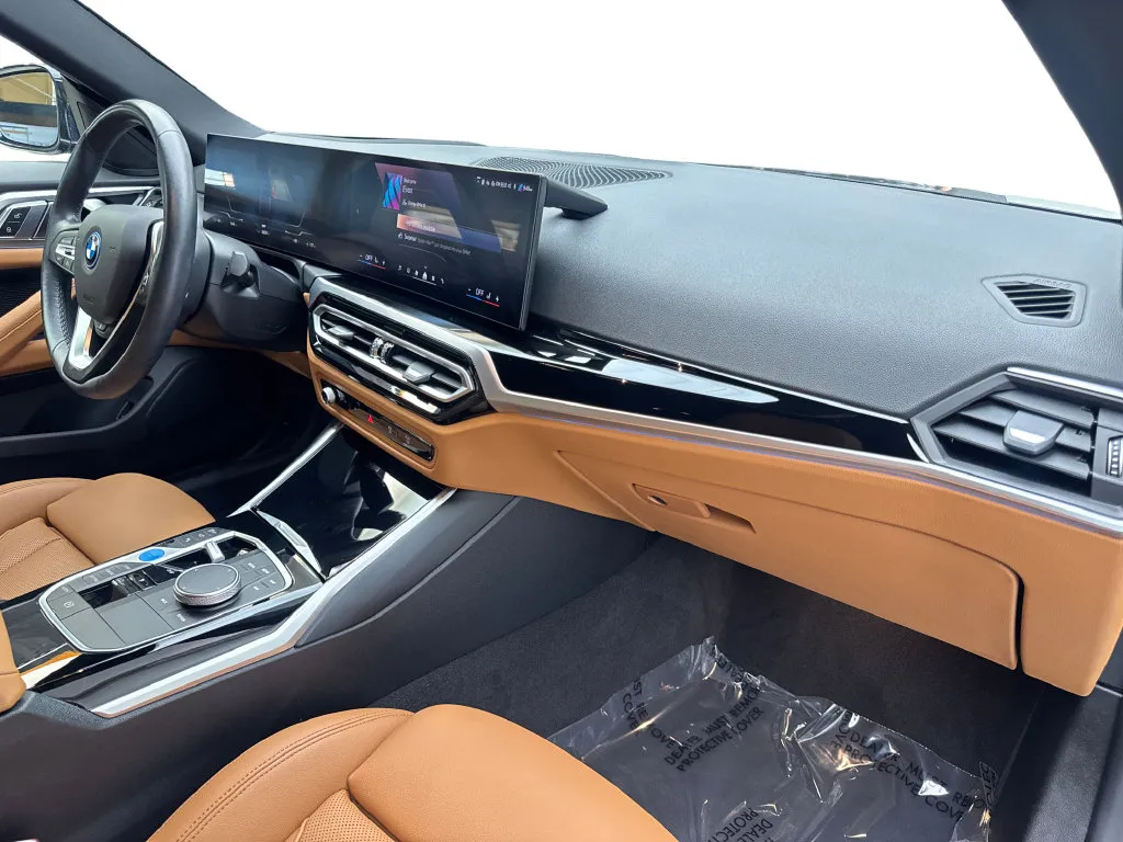 BMW i4 photo 56