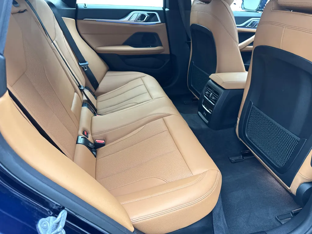 BMW i4 photo 43