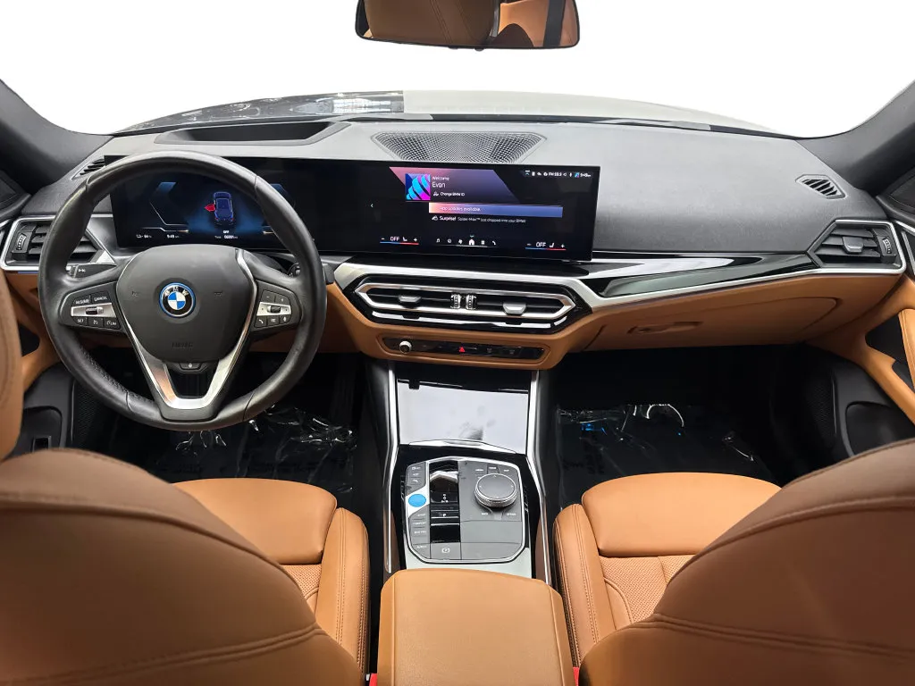 BMW i4 photo 55