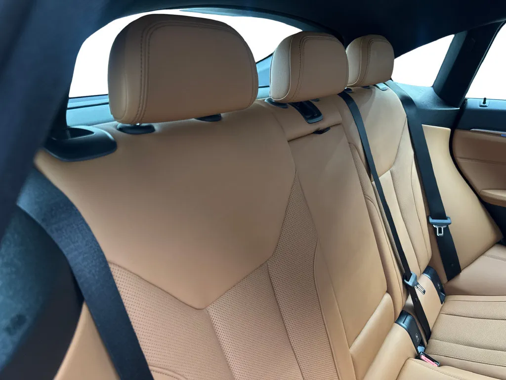 BMW i4 photo 44