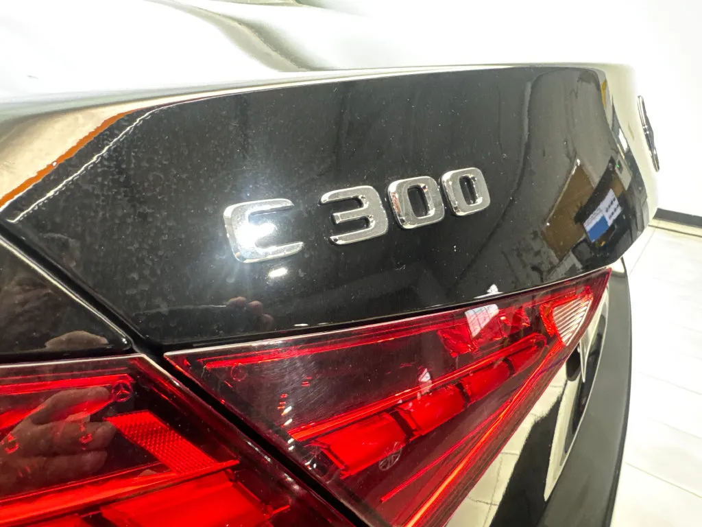 Mercedes-Benz C-Class photo 25