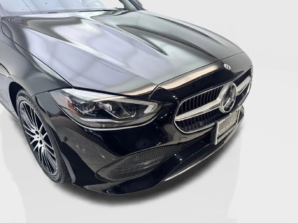 Mercedes-Benz C-Class photo 19