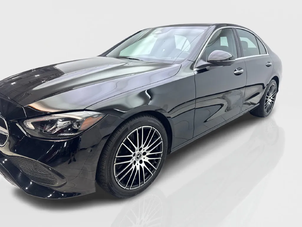 Mercedes-Benz C-Class photo 12