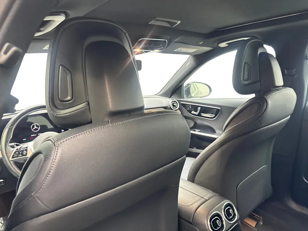 Mercedes-Benz C-Class photo 35