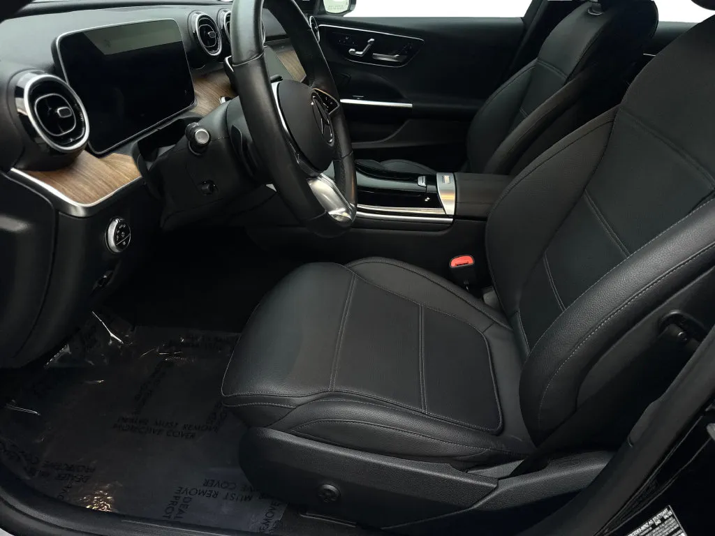 Mercedes-Benz C-Class photo 27
