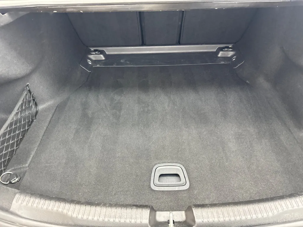 Mercedes-Benz C-Class photo 75