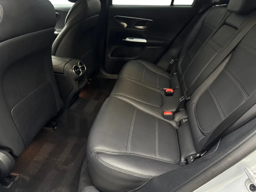 Mercedes-Benz GLC photo 34
