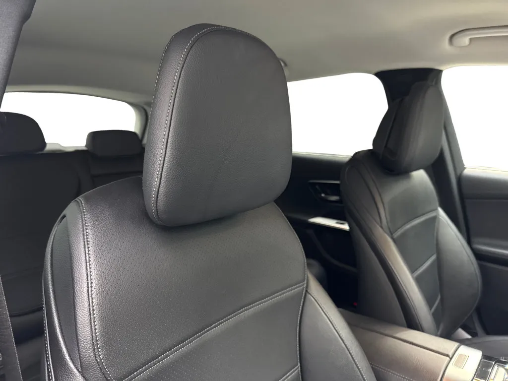 Mercedes-Benz GLC photo 46