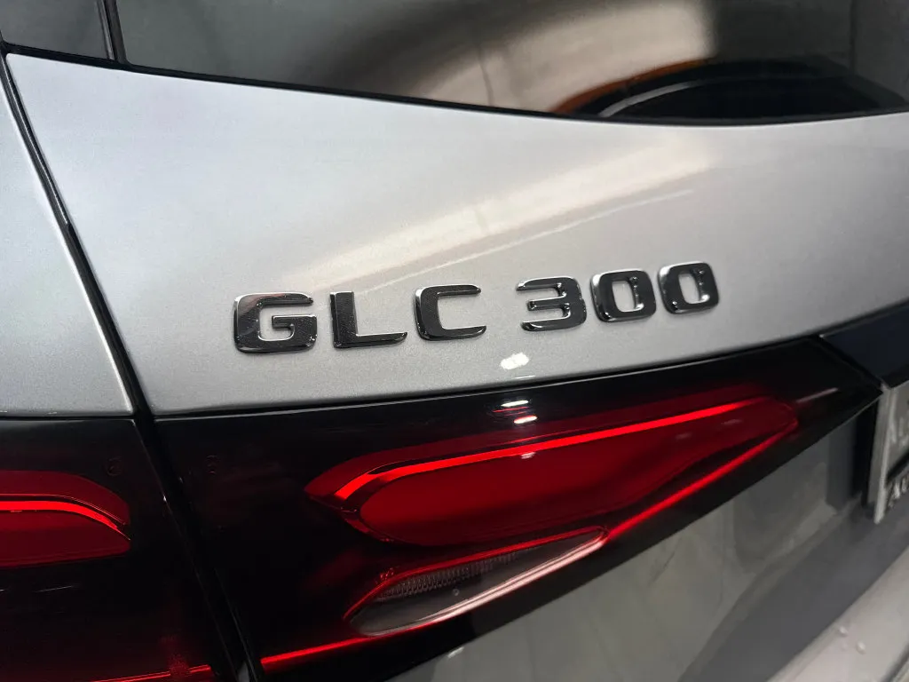 Mercedes-Benz GLC photo 25