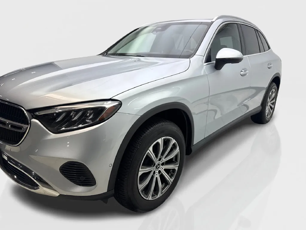 Mercedes-Benz GLC photo 12