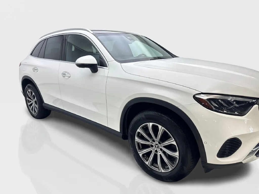 Mercedes-Benz GLC photo 14
