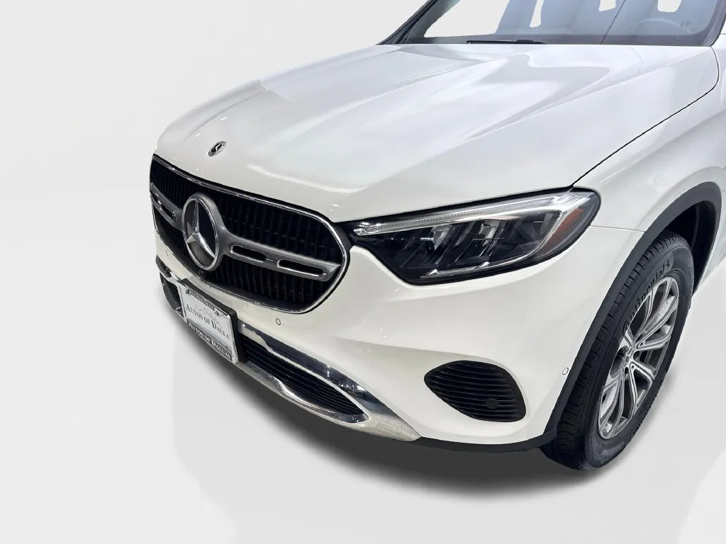 Mercedes-Benz GLC photo 18