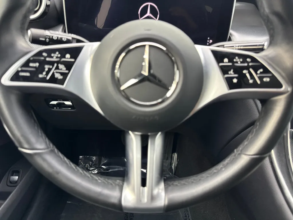 Mercedes-Benz GLC photo 55