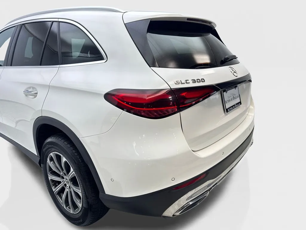 2024 Mercedes-Benz GLC GLC300 - Photo 19