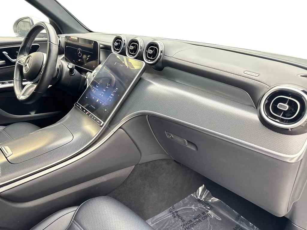 2024 Mercedes-Benz GLC GLC300 - Photo 48