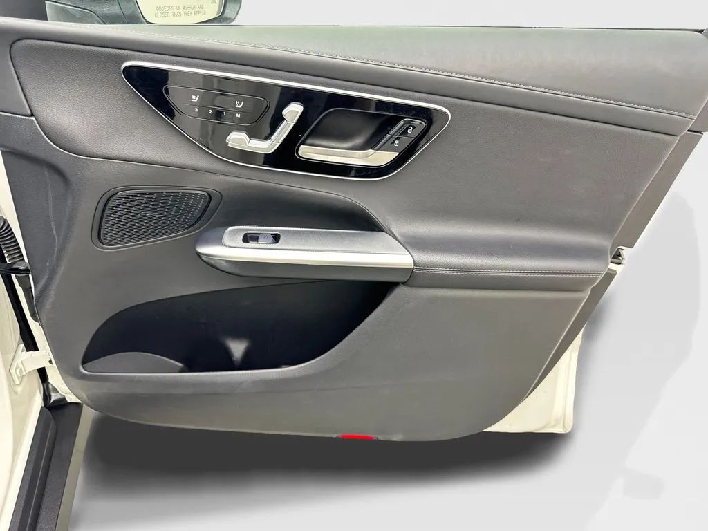 2024 Mercedes-Benz GLC GLC300 - Photo 44