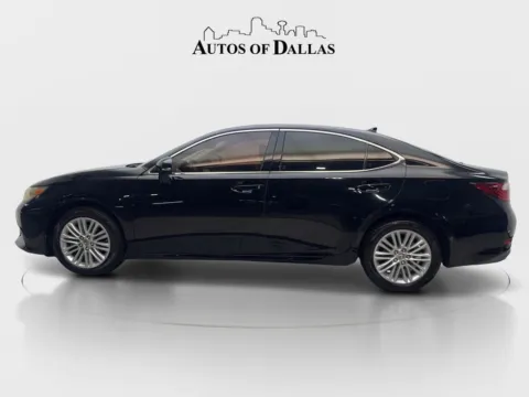 More photos of 2013 Lexus ES 350 at Autos of Dallas - Irving, TX
