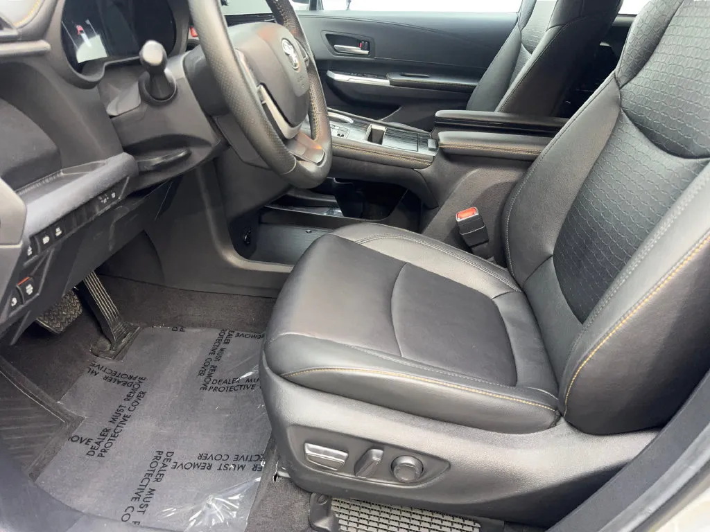 Toyota Sienna photo 29